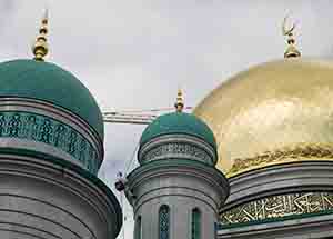 Крупнейшая в Европе Соборная мечеть открылась после масштабной реконструкции 